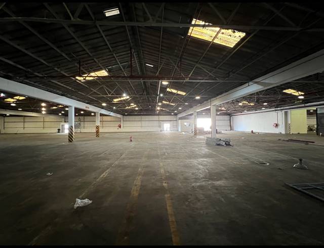 2,805M² WAREHOUSE TO LET IN BELLVILLE SOUTH